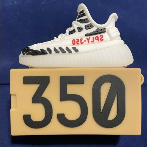 Yeezy boost 350 zebra Airpod gen 1&2 case - Picture 2 of 4